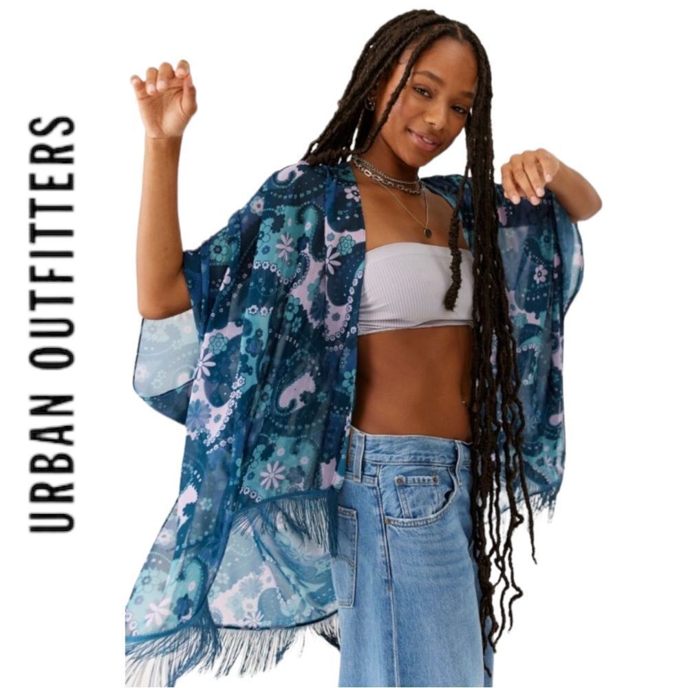 NEW Urban Outfitters UO Fringe Kimon Print Robe OS